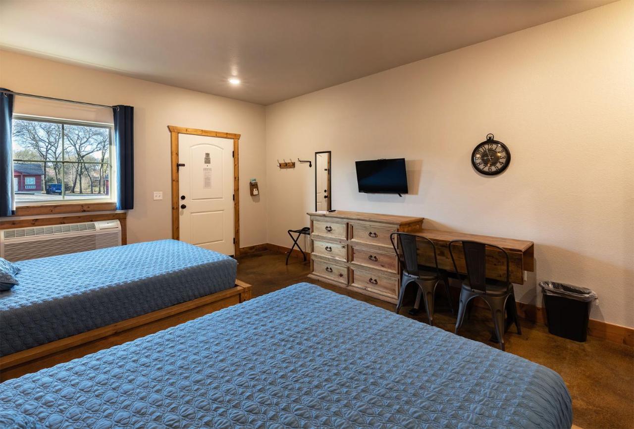 The Woods Lodging Kingston Buitenkant foto